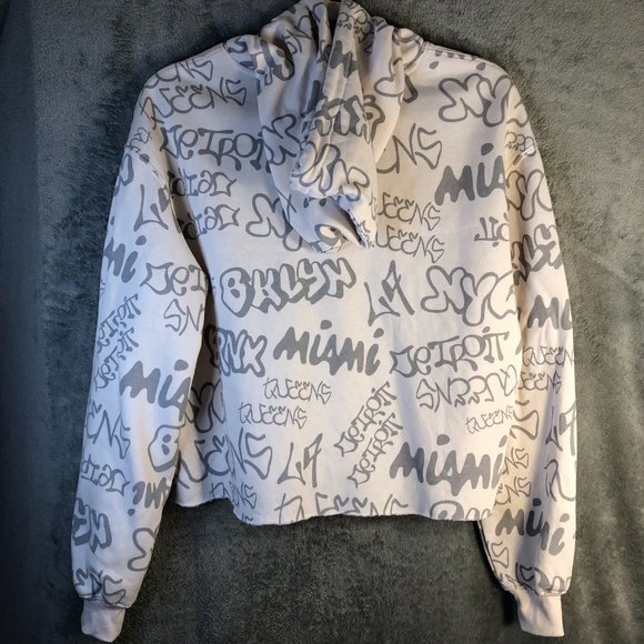 H&M Divided Women's One Vision Small Pattern Graffiti Hand-Cropped Soft Hoodie - Picture 3 of 12